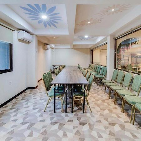 Oyo 1805 Fatmawati Mansion Syariah Hotel Jakarta Ngoại thất bức ảnh