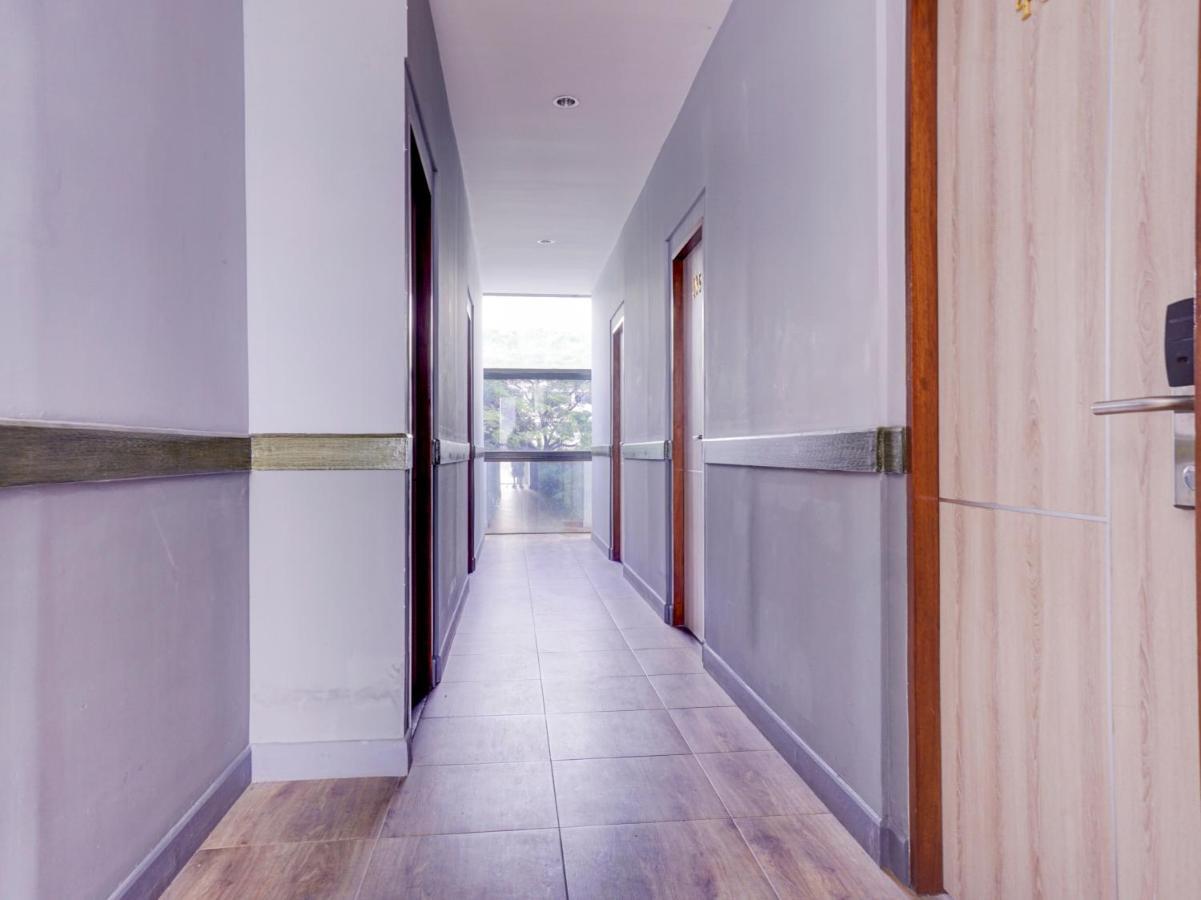 Oyo 1805 Fatmawati Mansion Syariah Hotel Jakarta Ngoại thất bức ảnh